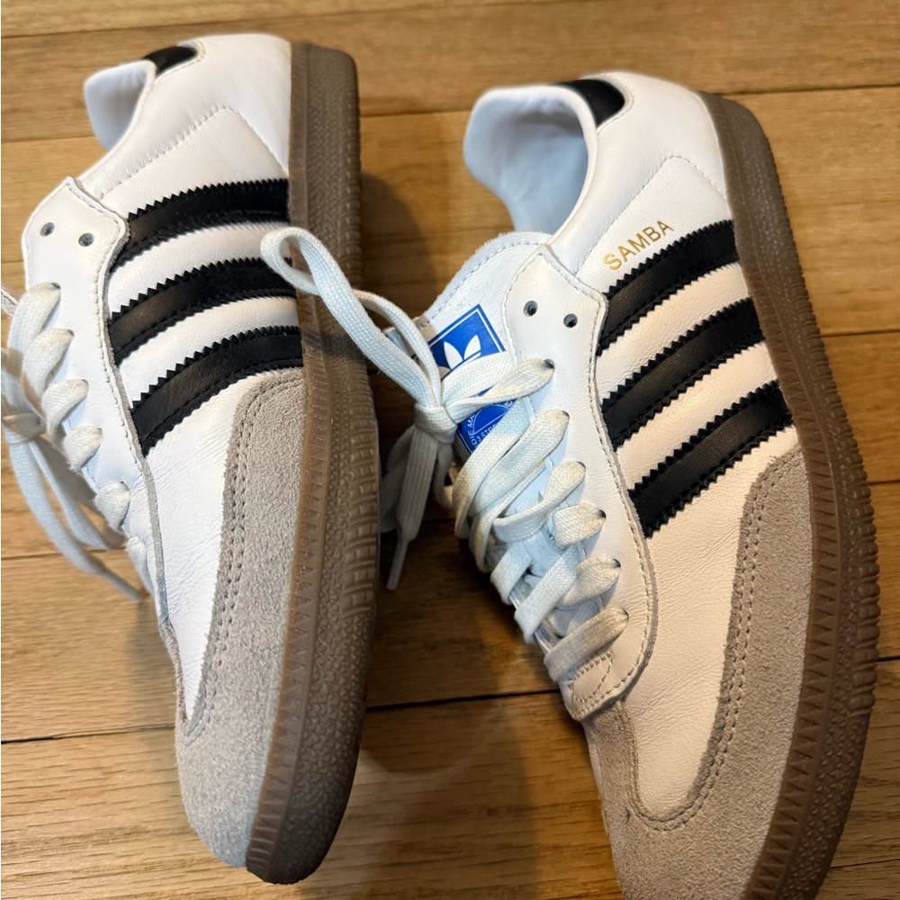 Adidas White Samba Sneakers with Gray Suede Toe and Black Stripes - Picture 3 of 7